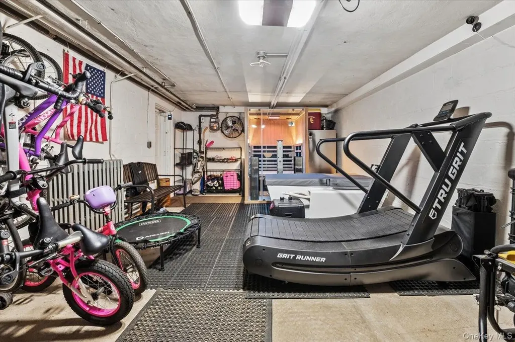 195 Central Parkway Mount Vernon NY 10552