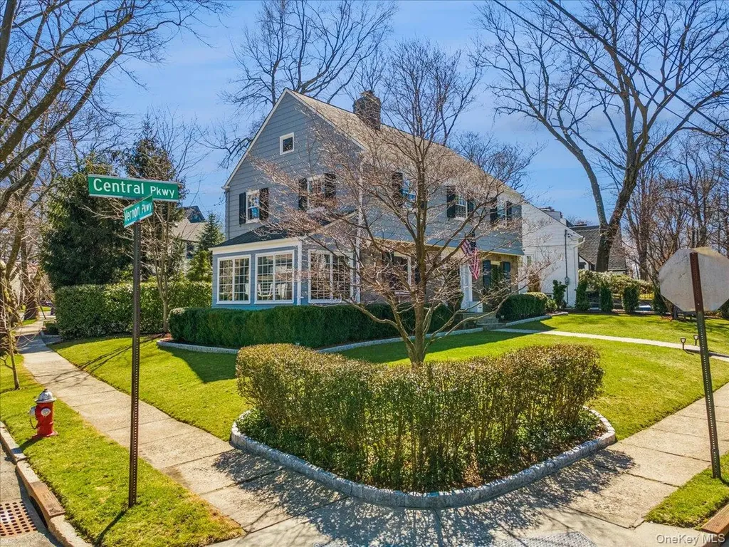 195 Central Parkway Mount Vernon NY 10552