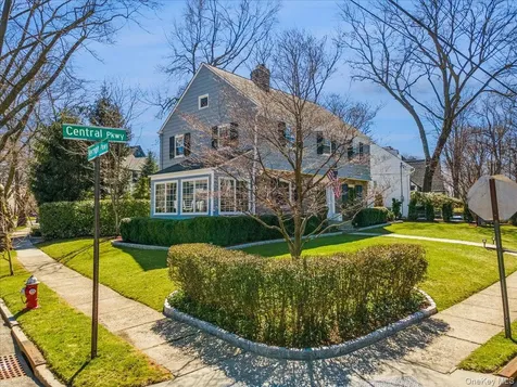 195 Central Parkway Mount Vernon NY 10552