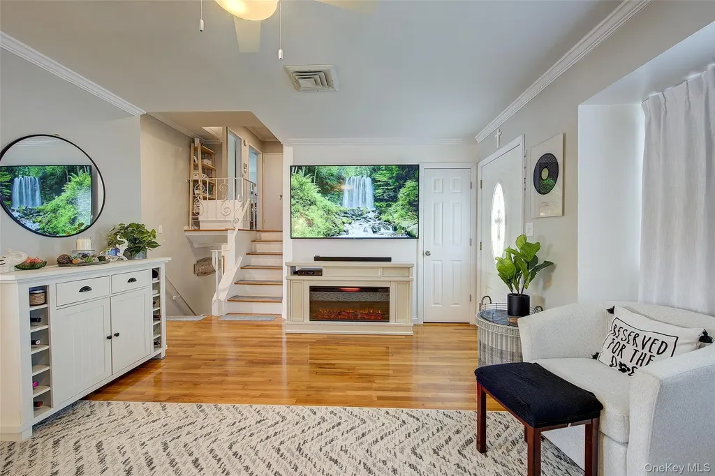 4 David Drive Farmingdale NY 11735