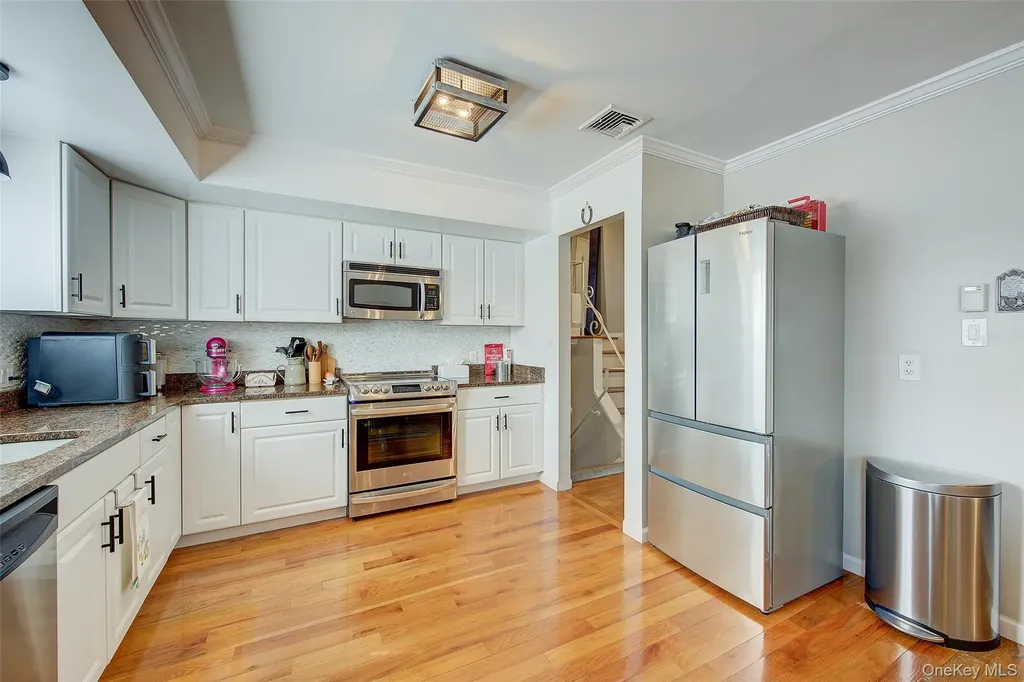 4 David Drive Farmingdale NY 11735