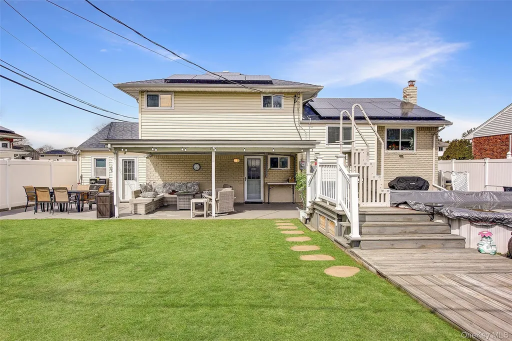 4 David Drive Farmingdale NY 11735