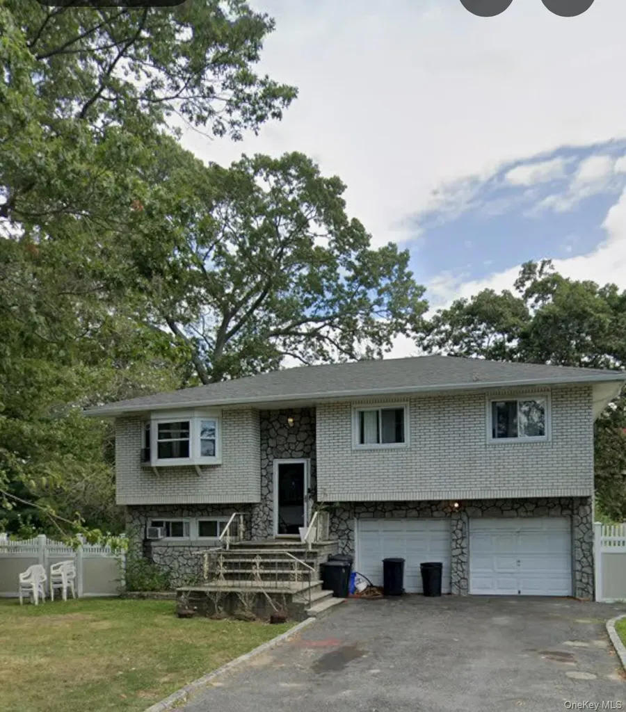 91 Putnam Avenue West Babylon NY 11704