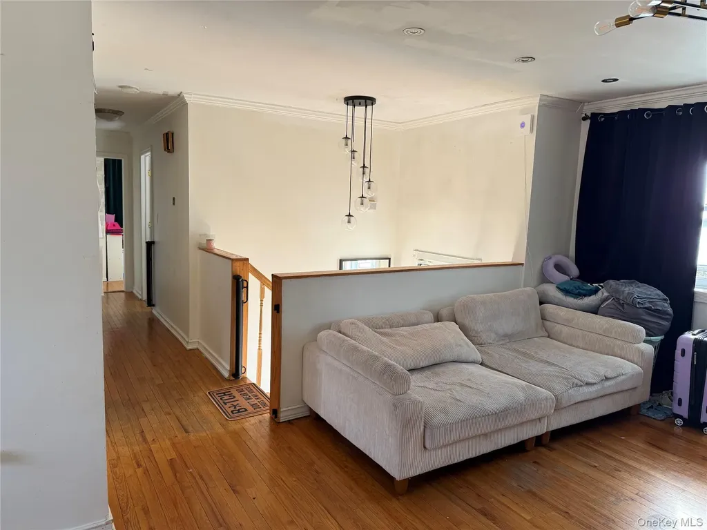 91 Putnam Avenue West Babylon NY 11704