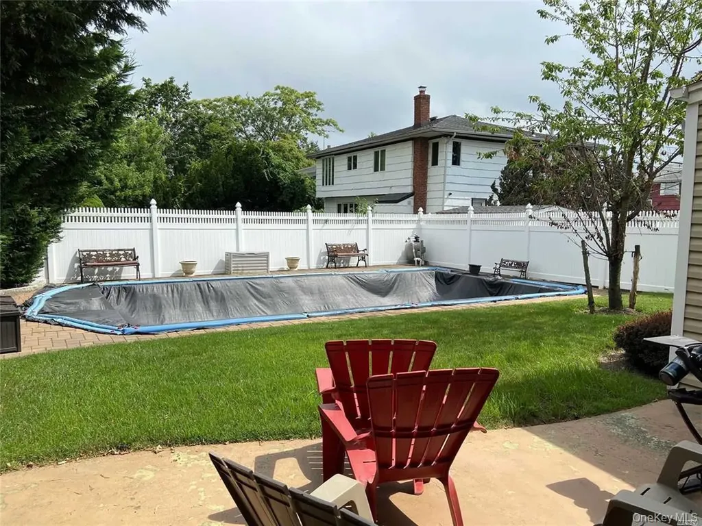 2861 Terrell Avenue Oceanside NY 11572