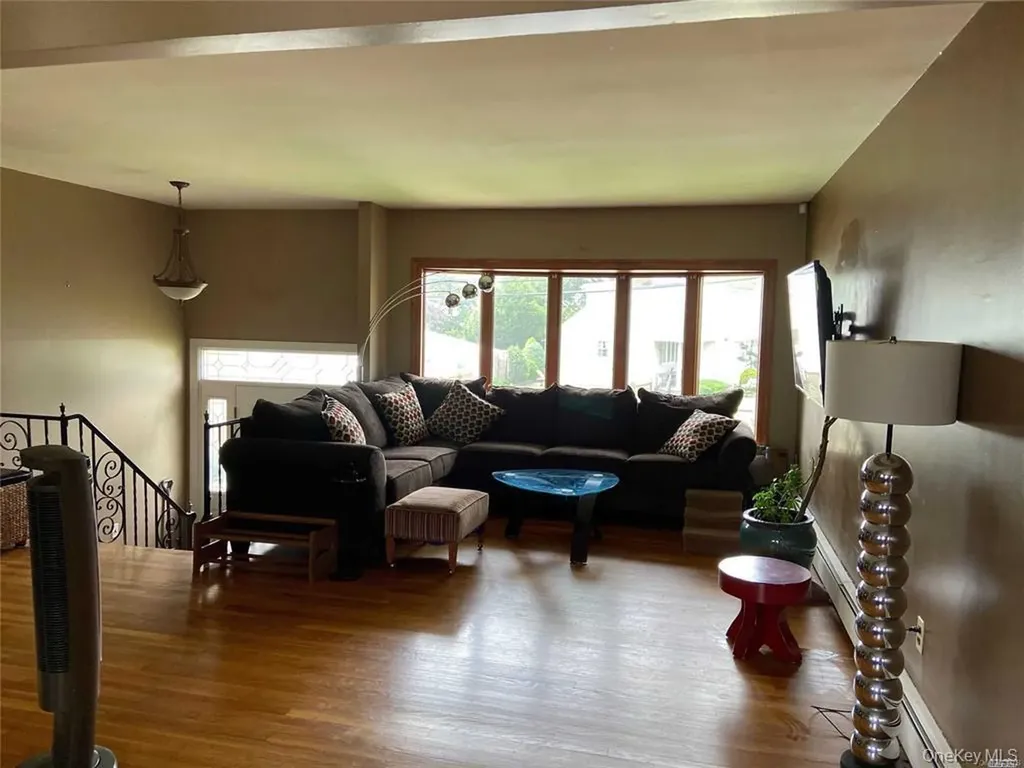 2861 Terrell Avenue Oceanside NY 11572