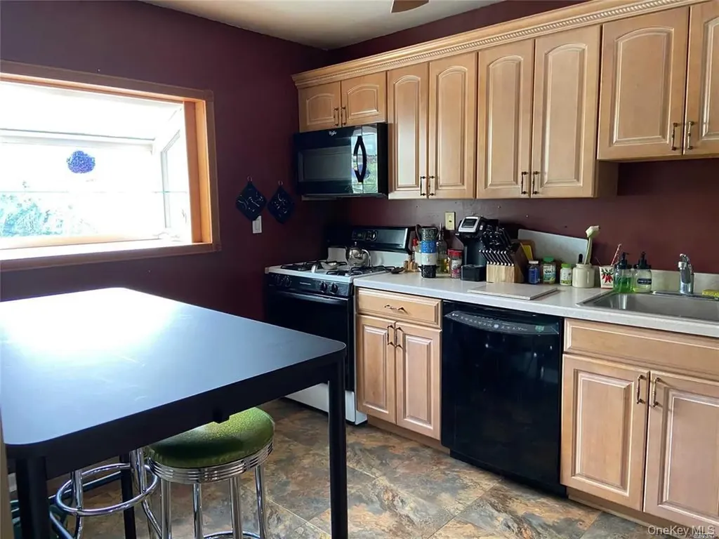 2861 Terrell Avenue Oceanside NY 11572