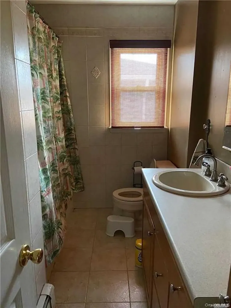 2861 Terrell Avenue Oceanside NY 11572