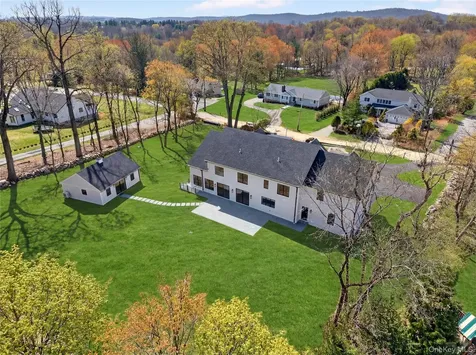 43 Hilltop Lane Thornwood NY 10594