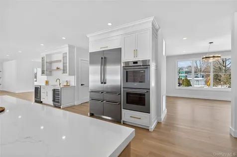 43 Hilltop Lane Thornwood NY 10594
