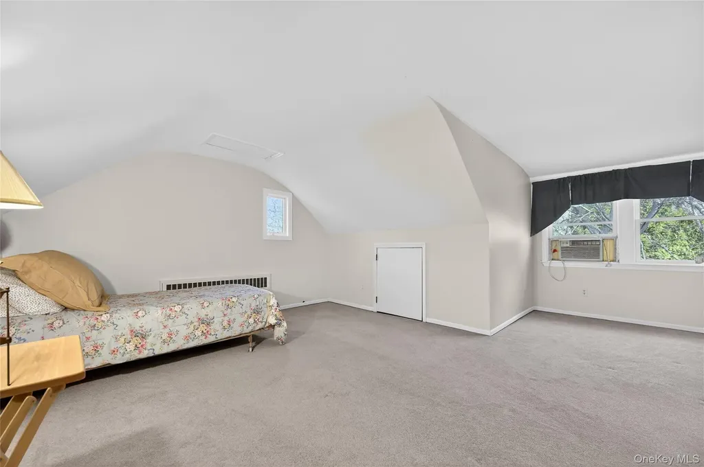 31 Fairfields Lane Huntington Station NY 11746