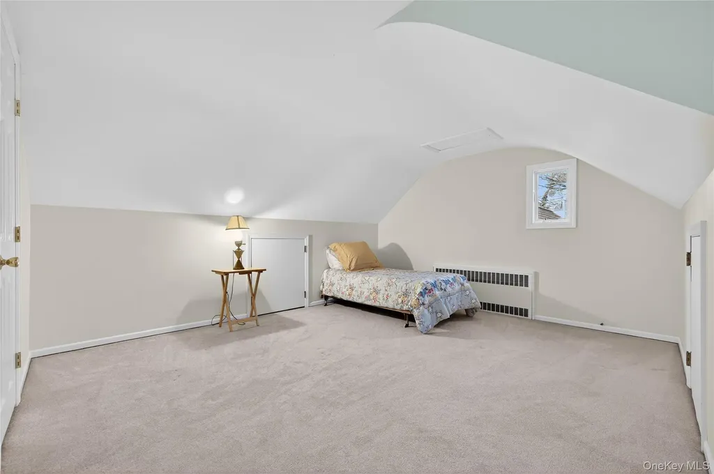 31 Fairfields Lane Huntington Station NY 11746