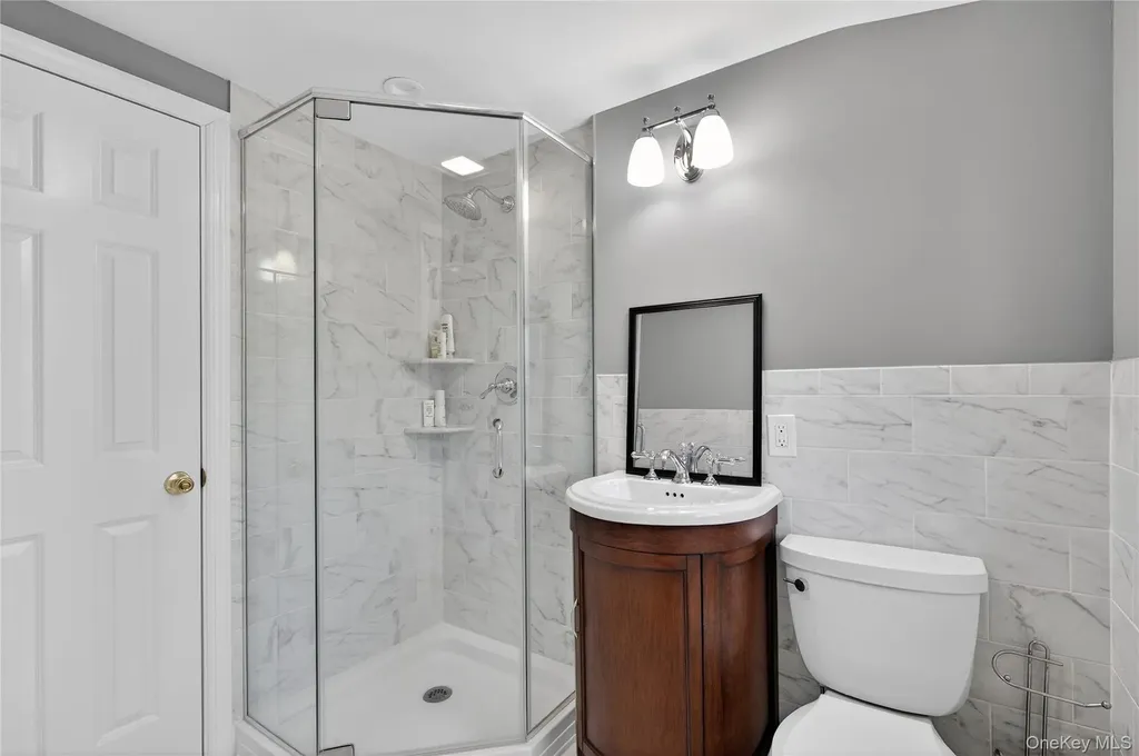 31 Fairfields Lane Huntington Station NY 11746