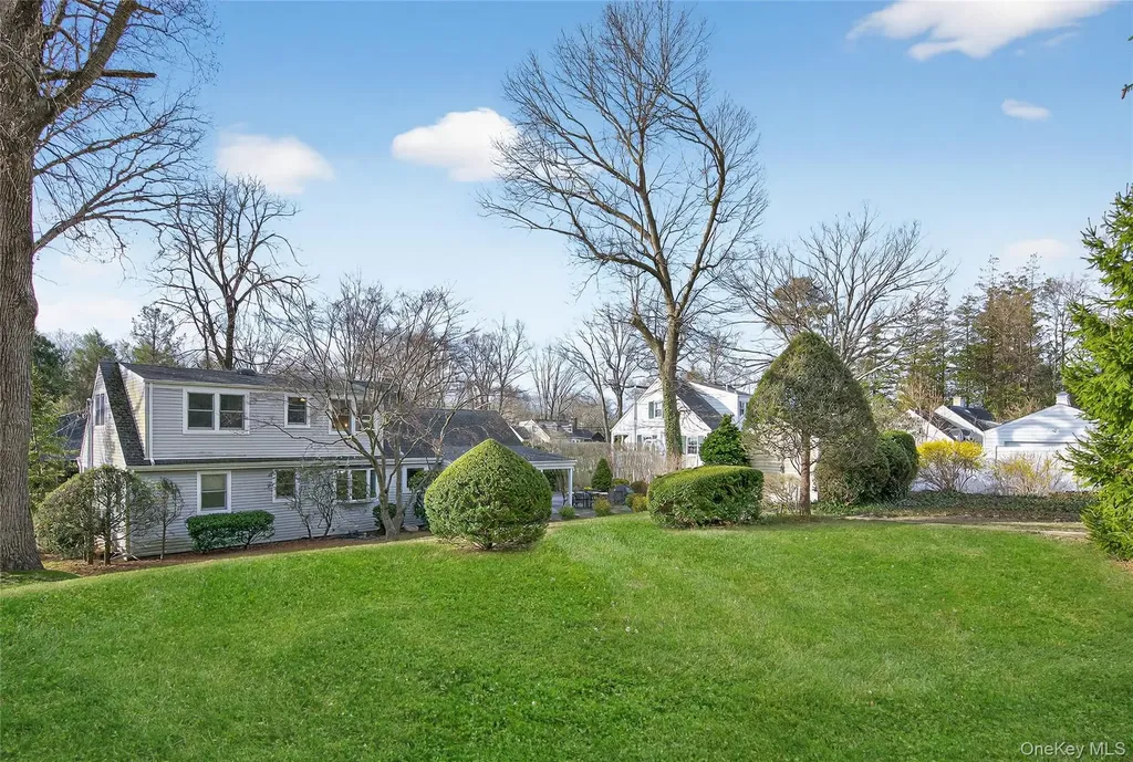 31 Fairfields Lane Huntington Station NY 11746