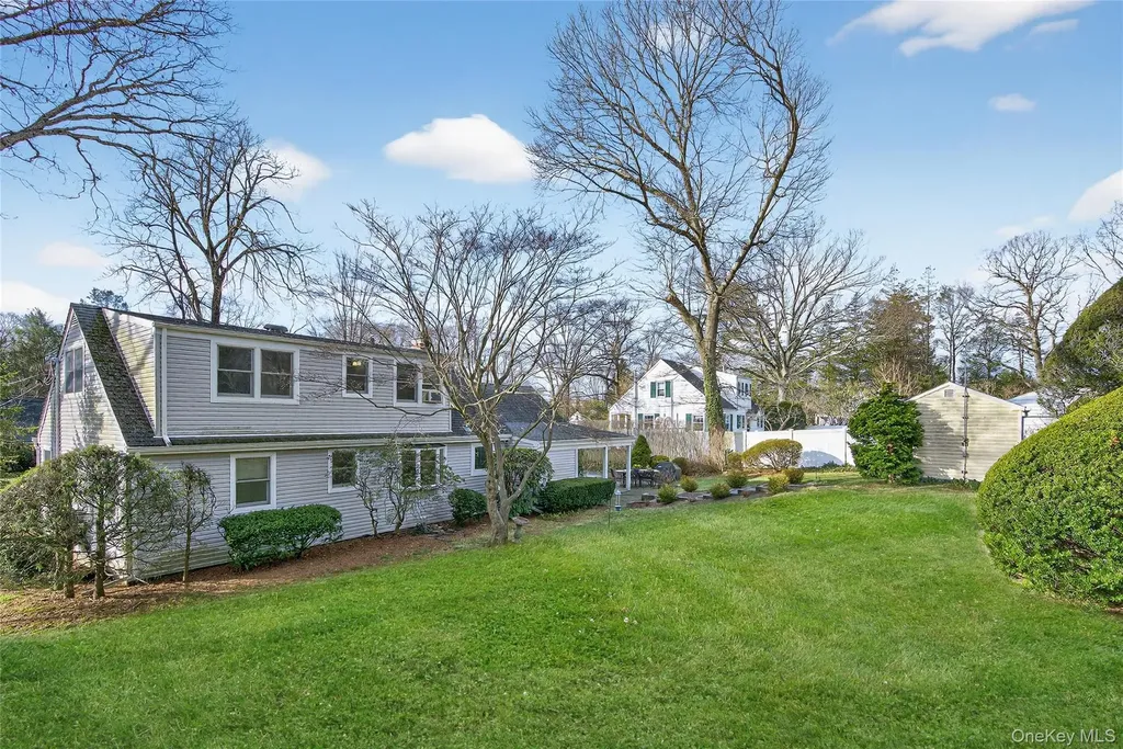 31 Fairfields Lane Huntington Station NY 11746