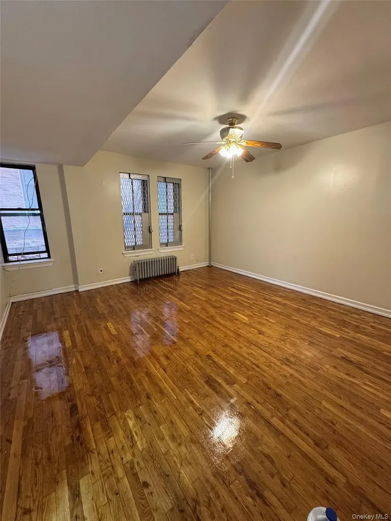 1670 Longfellow Avenue Bronx NY 10460