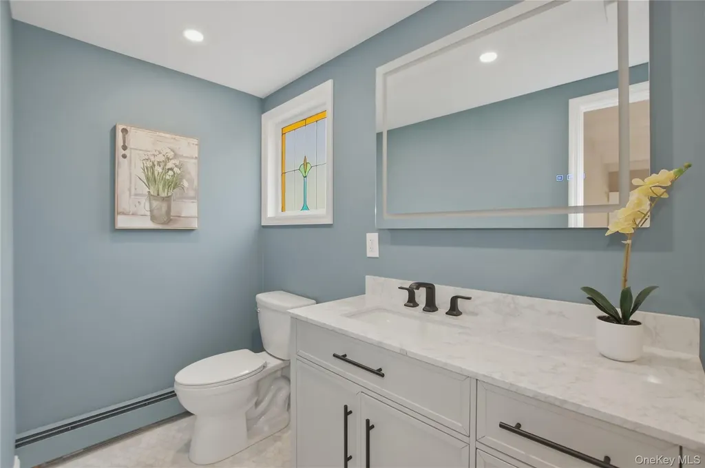 11 Levon Lane Miller Place NY 11764