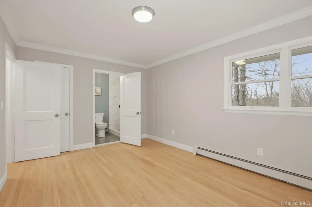 11 Levon Lane Miller Place NY 11764
