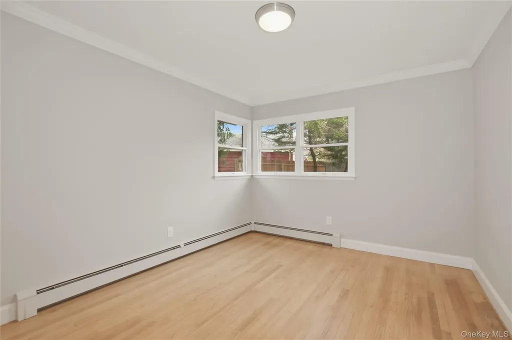 11 Levon Lane Miller Place NY 11764