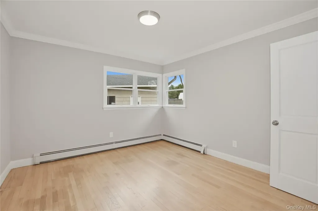 11 Levon Lane Miller Place NY 11764