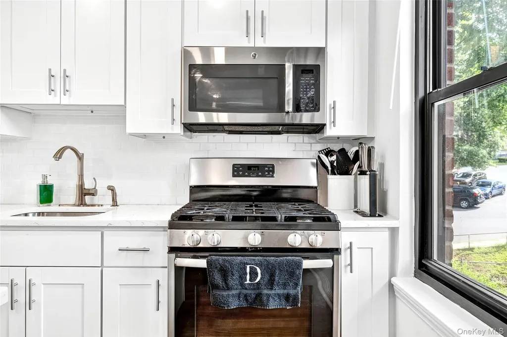 108 Richbell Road Mamaroneck NY 10543