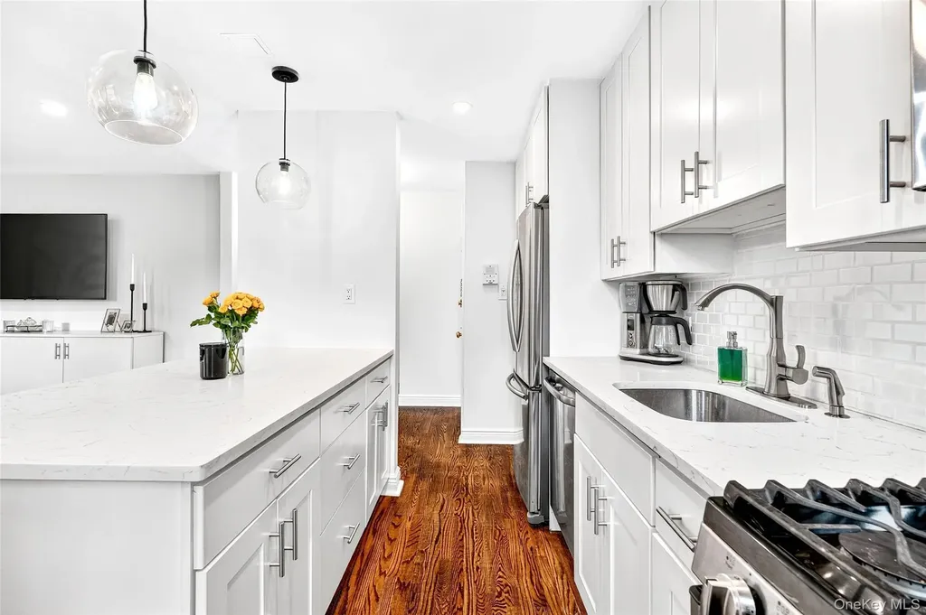 108 Richbell Road Mamaroneck NY 10543