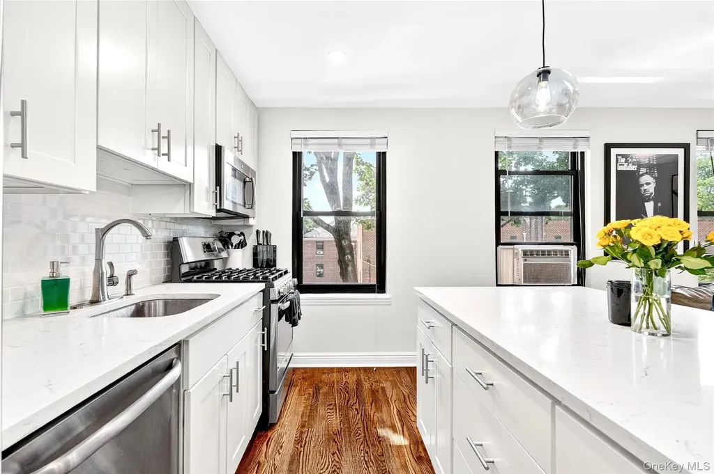108 Richbell Road Mamaroneck NY 10543