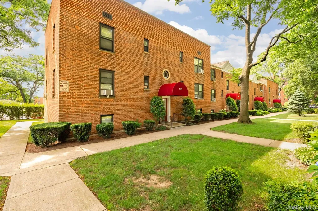108 Richbell Road Mamaroneck NY 10543