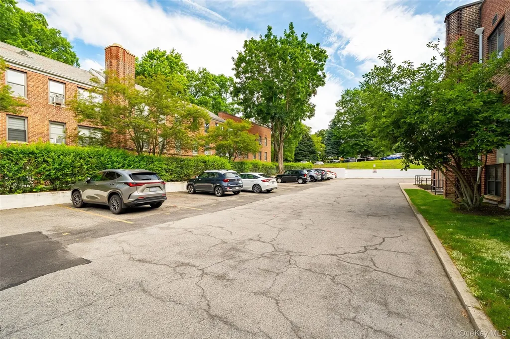 108 Richbell Road Mamaroneck NY 10543