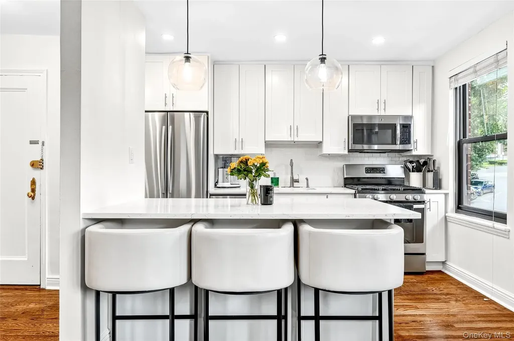 108 Richbell Road Mamaroneck NY 10543