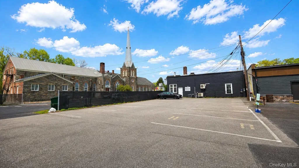 71 Albany Avenue Kingston NY 12401