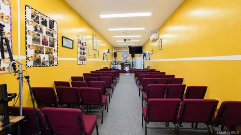71 Albany Avenue Kingston NY 12401