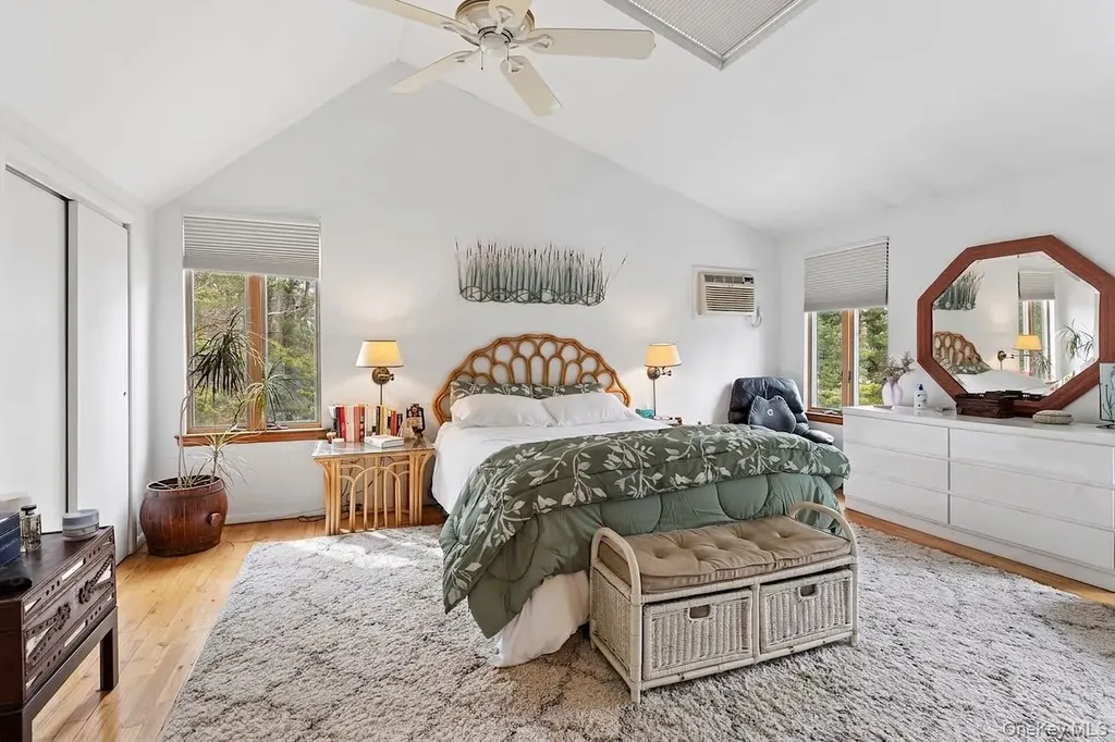 16 Argyle Lane East Hampton NY 11937
