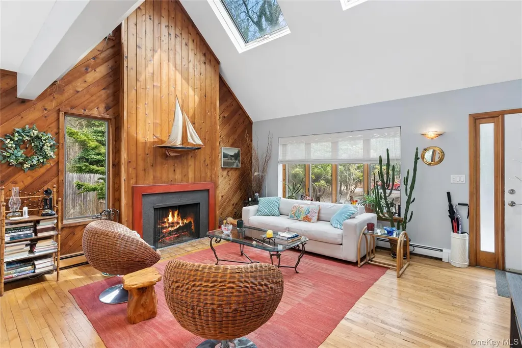 16 Argyle Lane East Hampton NY 11937