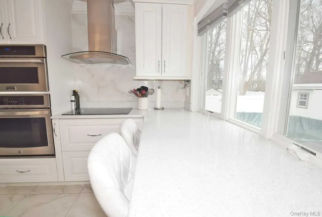 3 Windus Drive Shirley NY 11967