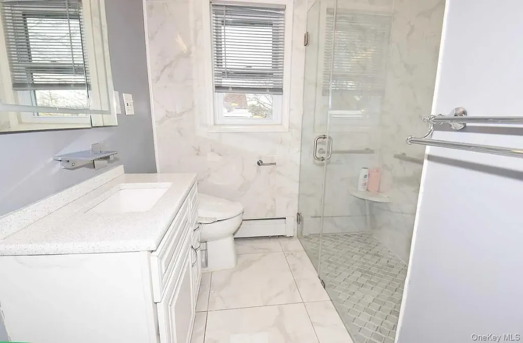3 Windus Drive Shirley NY 11967
