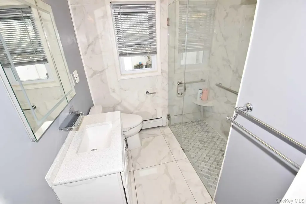 3 Windus Drive Shirley NY 11967