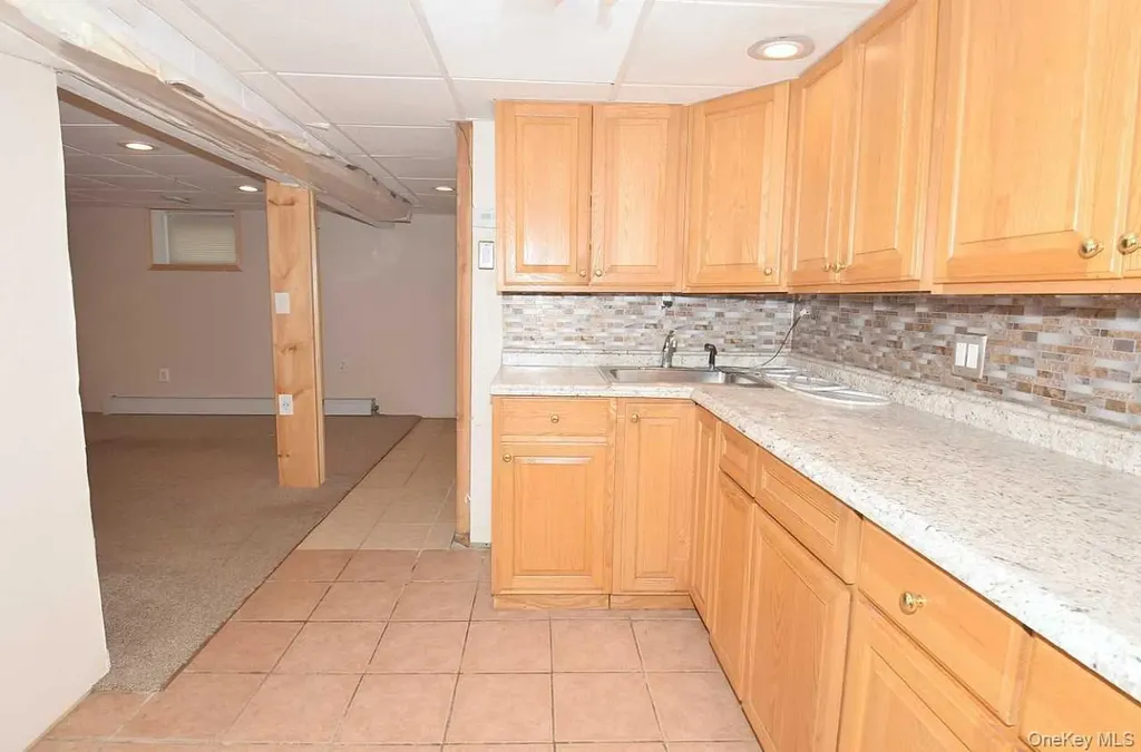 3 Windus Drive Shirley NY 11967
