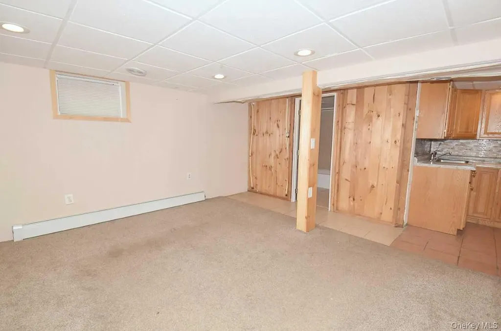 3 Windus Drive Shirley NY 11967