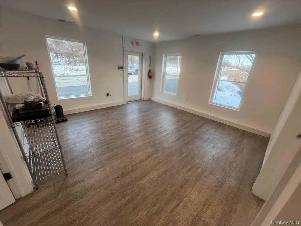 75 Bill Larkin Drive New Windsor NY 12553