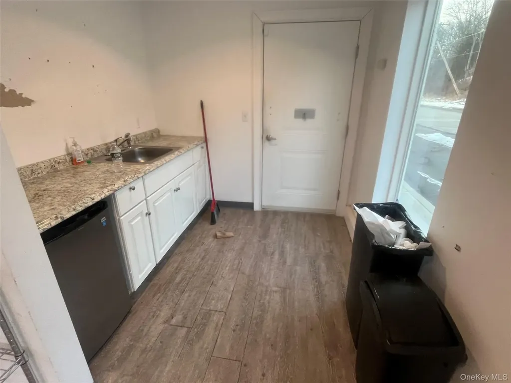 75 Bill Larkin Drive New Windsor NY 12553