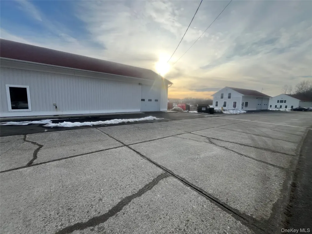 75 Bill Larkin Drive New Windsor NY 12553