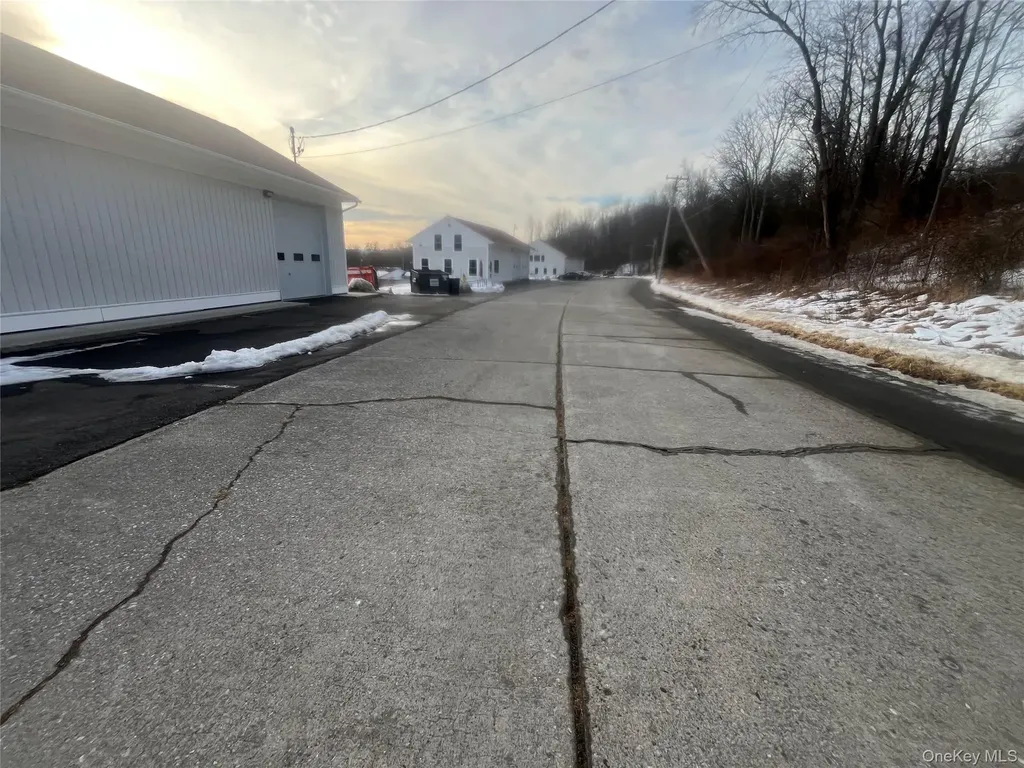 75 Bill Larkin Drive New Windsor NY 12553