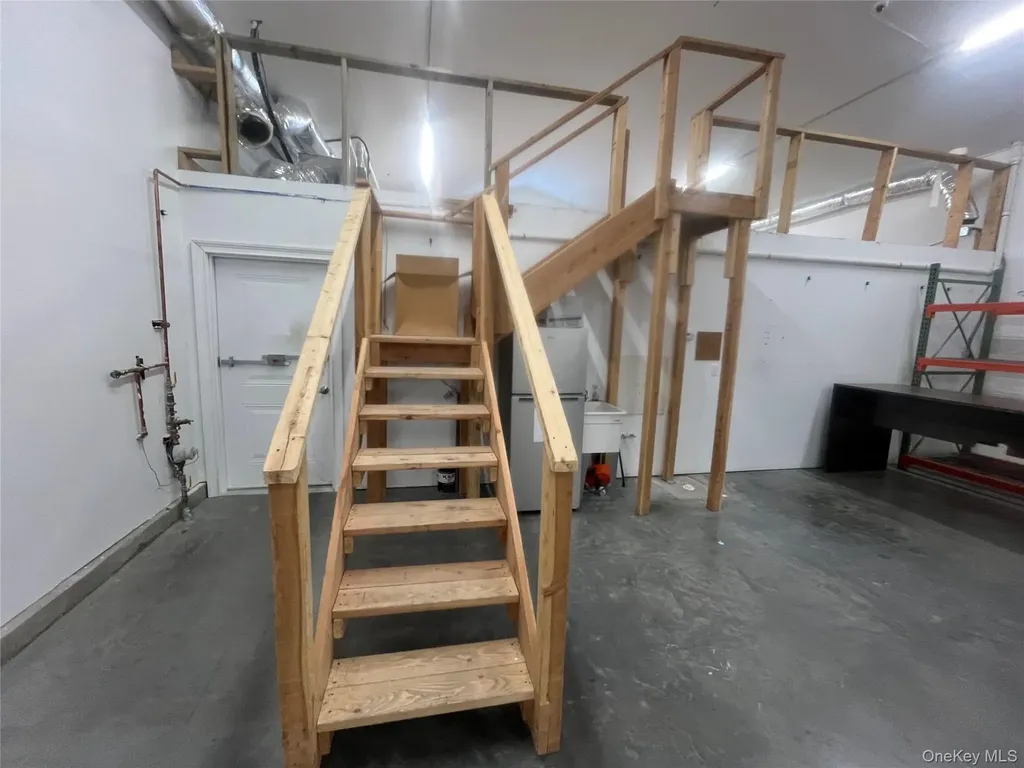 75 Bill Larkin Drive New Windsor NY 12553