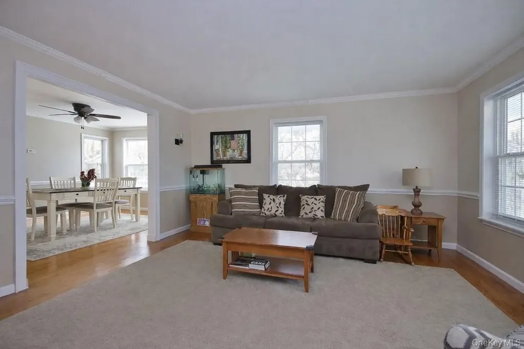 5 Old Field Circle Pawling NY 12564