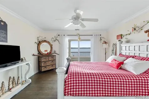 33A Beach Road Asharoken NY 11768