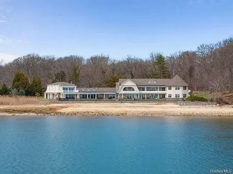33A Beach Road Asharoken NY 11768