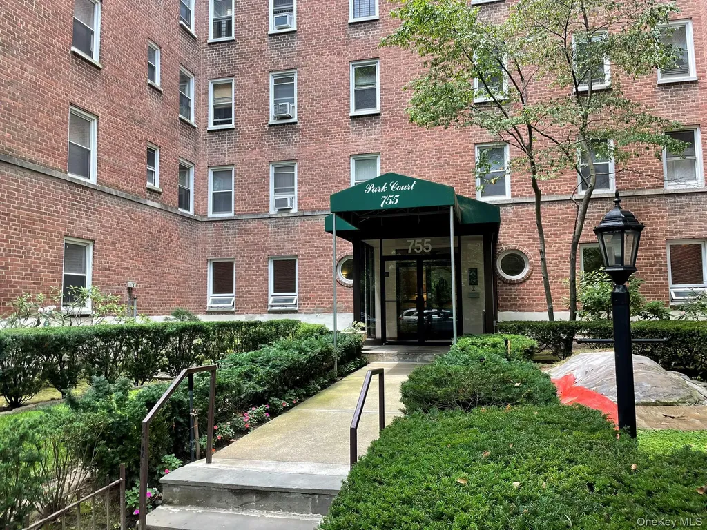 755 Bronx River Road Bronxville NY 10708