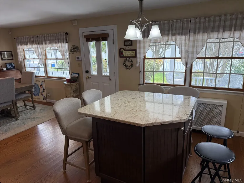 818 12th Street West Babylon NY 11704