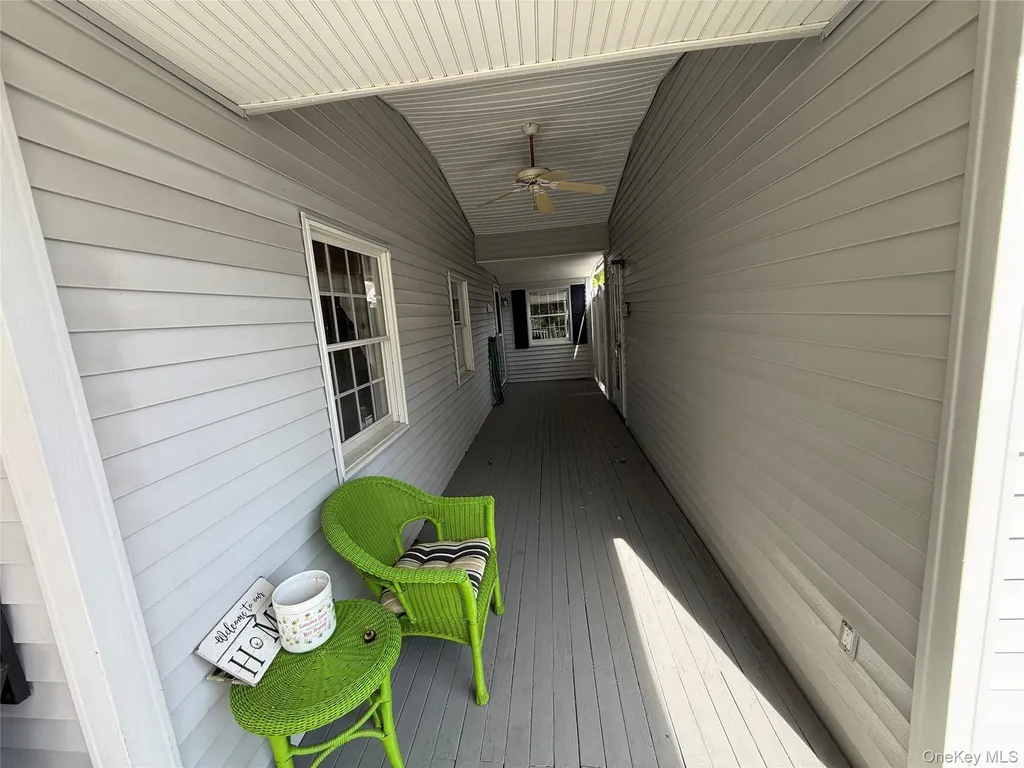 818 12th Street West Babylon NY 11704